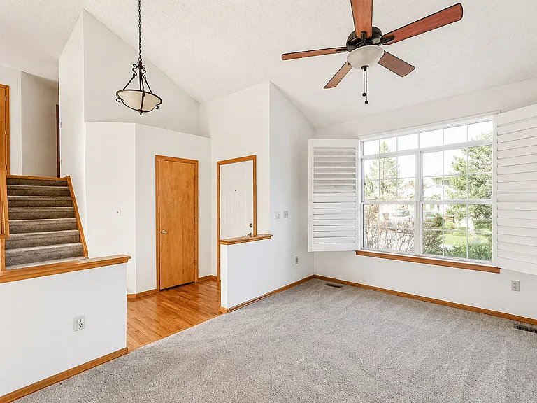 9806 Foxhill Cir — Photo 2