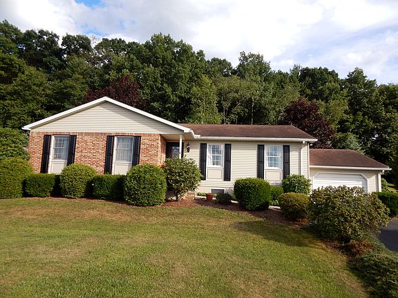 2nd image of 112 Woodview Dr