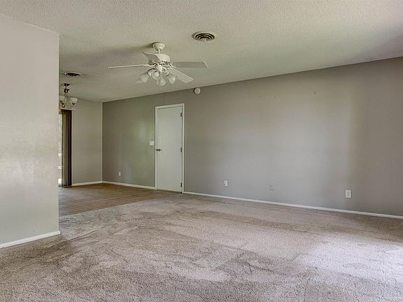 4th image of 669 W Donder Ln