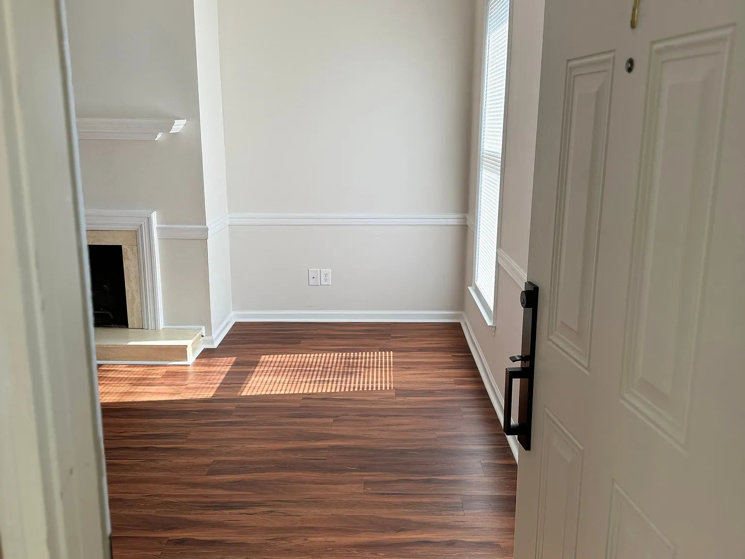 2 bed, 2.0 bath, 1155 sqft, $1,350 — Photo 1