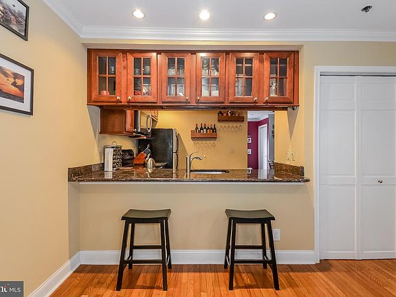 5th image of 627-37 N 18th St #306