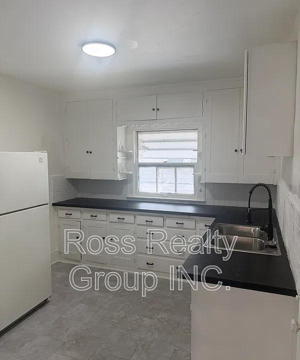 1940 Crosswell Pl #2