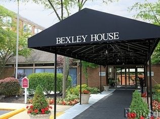 2877 E Broad St APT B15, Bexley, OH 43209