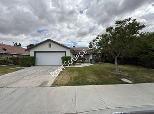 2832 W Pillsbury St, Lancaster, CA 93536