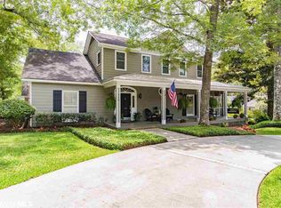 110 Orange Ave, Fairhope, AL 36532