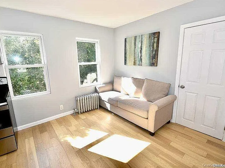 1 bed, 1.0 bath, 1350 sqft, $2,400 — Photo 2