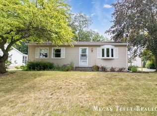 1320 Beckwith Ave NE, Grand Rapids, MI 49505