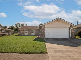 2344 Oakmere Dr, Harvey, LA 70058