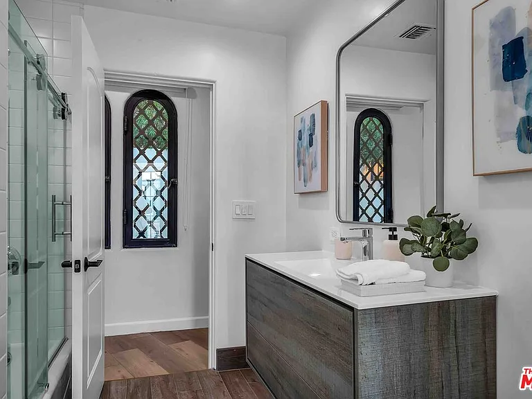 350 Bellino Dr — Photo 20