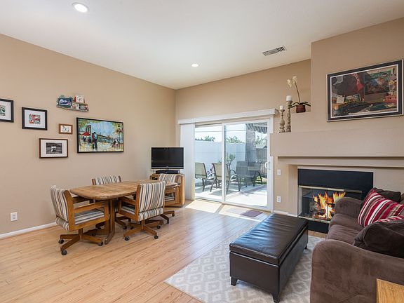 2nd image of 11031 Cabrillo St