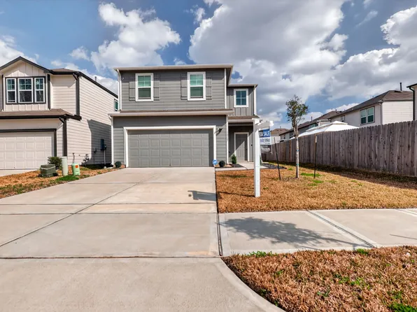 10127 Clearwick St, Houston, TX 77034