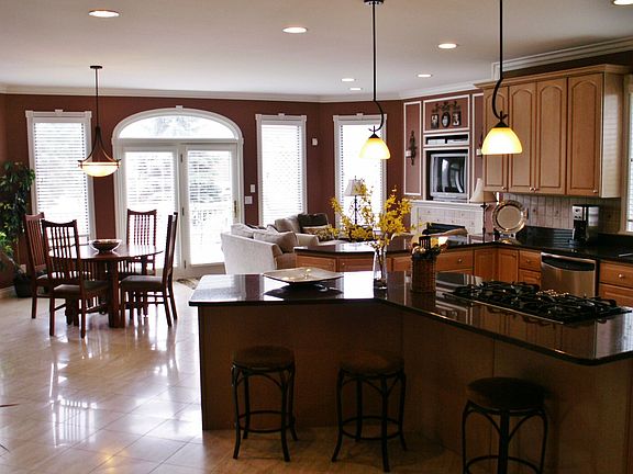 Expansive Kitchen