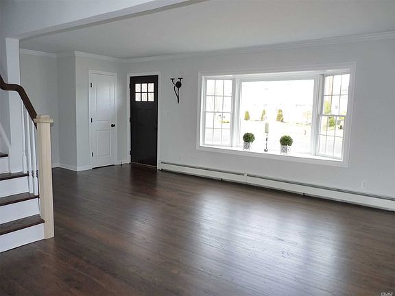 2nd image of 12 Brookwood Dr