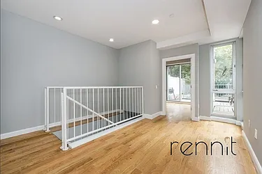 Rented by Rennit Inc.