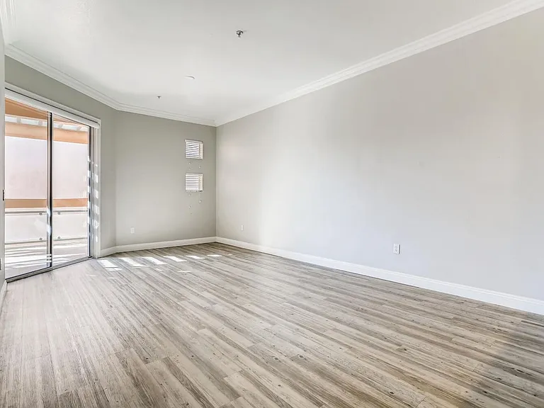 19 E Agate Ave #501 — Photo 5