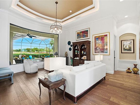 5th image of 6891 Lakewood Isle DR