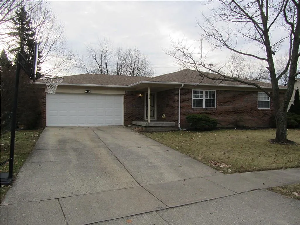 4233 Southgate Dr photo 1