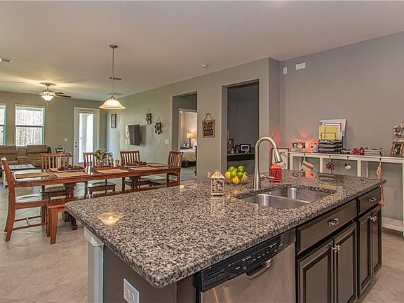 4th image of 4208 Shrewbury Pl
