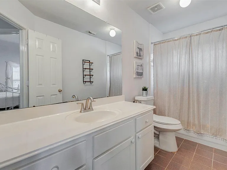1606 Barrington Hills Ln — Photo 36