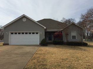 301 N Franklin St, Florence, AL 35630