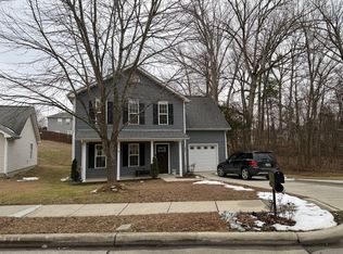 5218 Beam Lake Dr, Charlotte, NC 28216