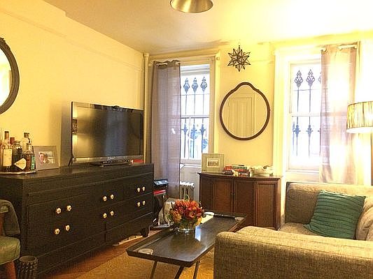 4th image of 496 Bergen St APT 1