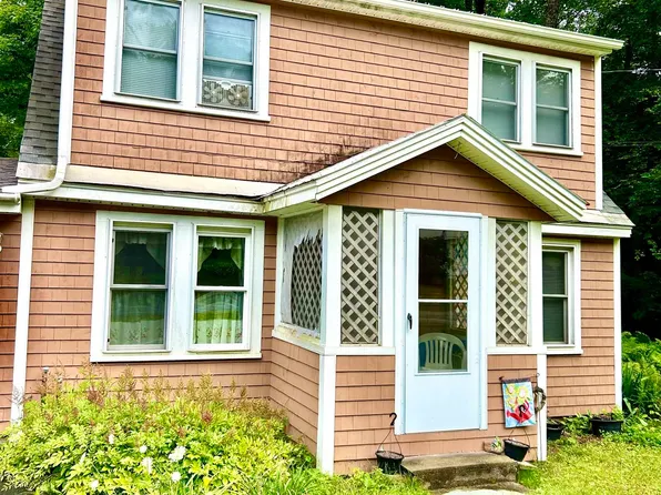 67 VT Route 106, Weathersfield, VT 05151