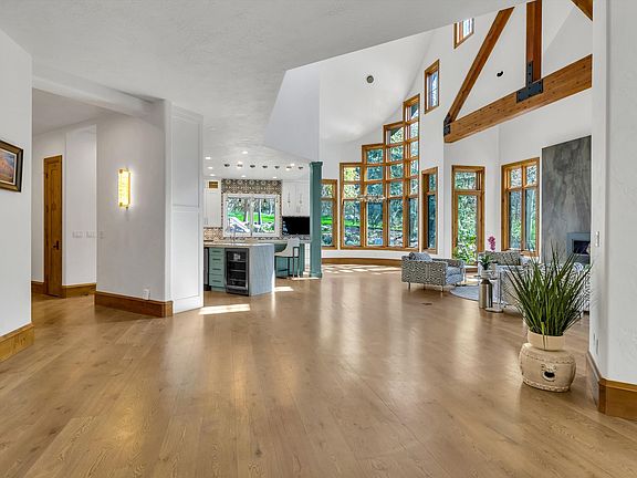 5th image of 1400 Cove Cir