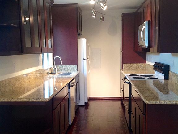 2nd image of 1351 N Crescent Heights Blvd APT 201
