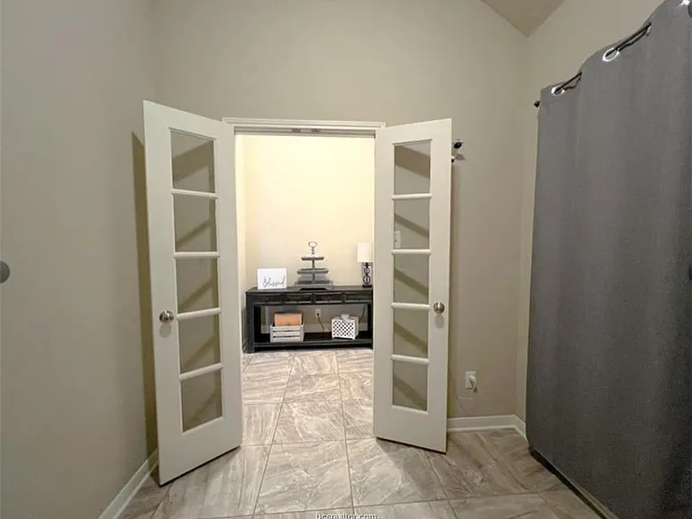244 Fieldstone Pl — Photo 3