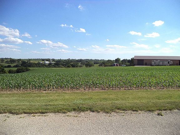 4th image of Stonewood Ln