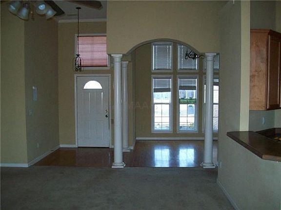 4th image of 7542 Easterly Ln