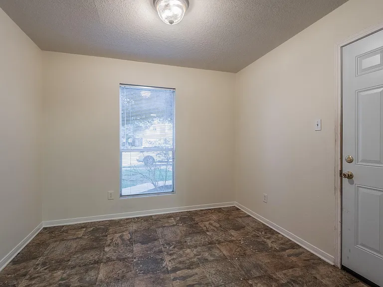 5007 Oak Stand Ct — Photo 12