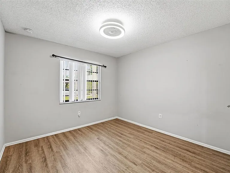 5080 Barrington Cir #3102 — Photo 10