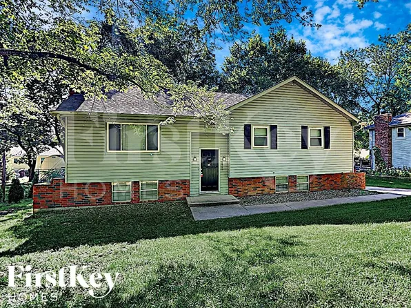 5906 NW Walnut Creek Cir, Kansas City, MO 64152