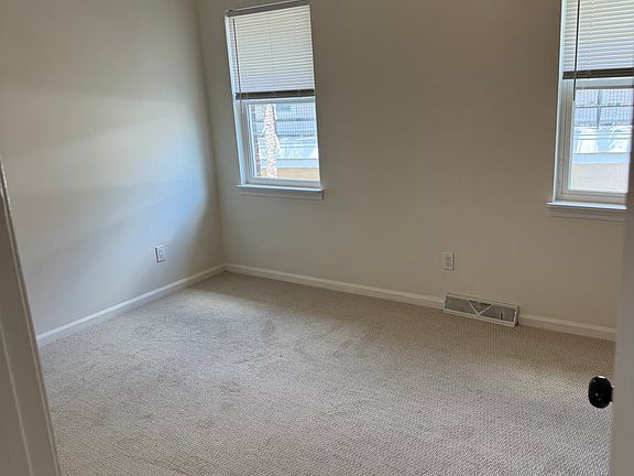 4th image of 1226 Fairmont Ave APT 6D