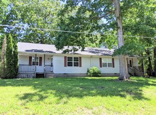 130 Robinson Dr, Dickson, TN 37055
