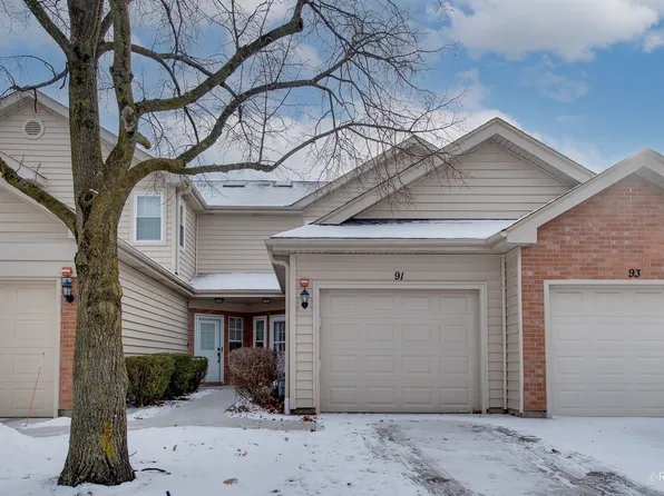 91 Golfview Dr, Glendale Heights, IL 60139
