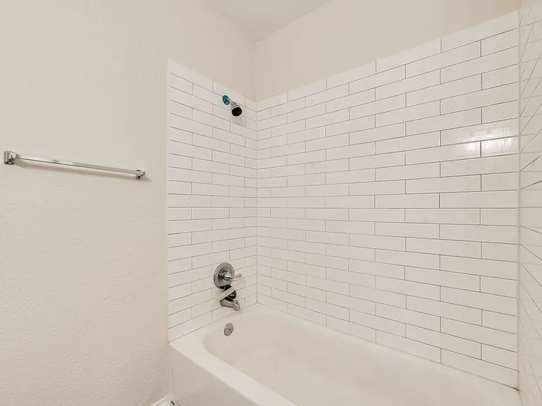 105 Wildwood Ct #UNITB — Photo 15