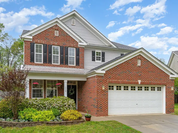 112 Mendells Dr, Holly Springs, NC 27540