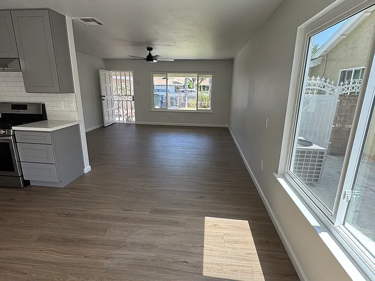 7919 Remington Dr — Photo 5
