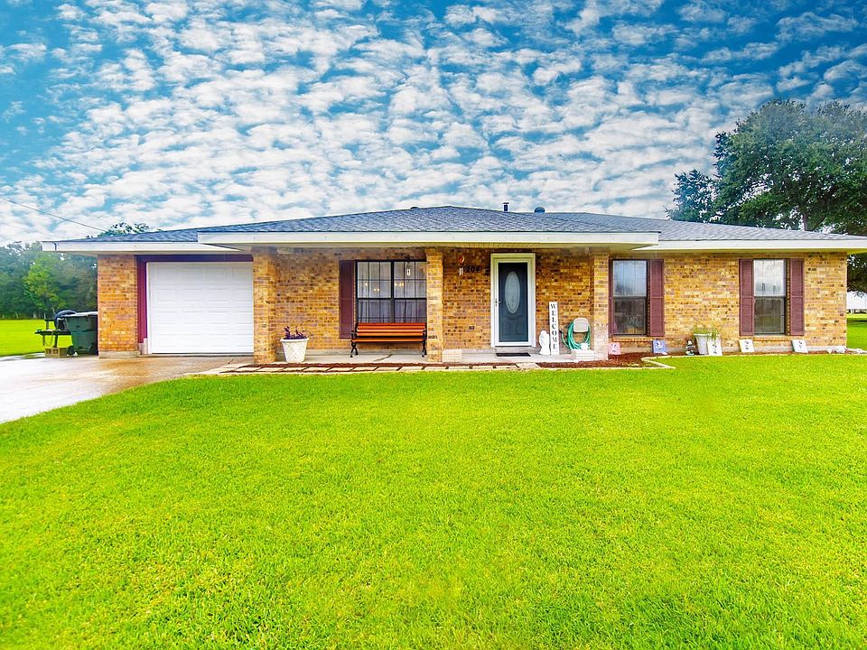 1st image of 204 Rhonda St