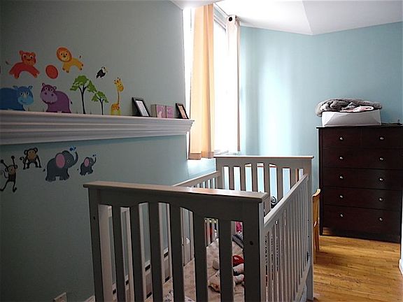 5th image of 213 W 71st St APT 4A