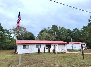 114 W May Lilly Ct, Defuniak Springs, FL 32433