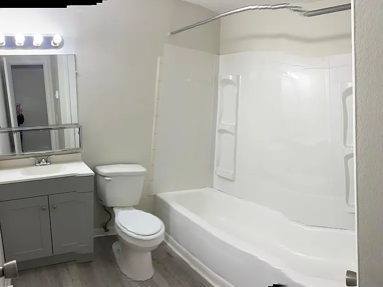 1508 Herbert Dr #F — Photo 7