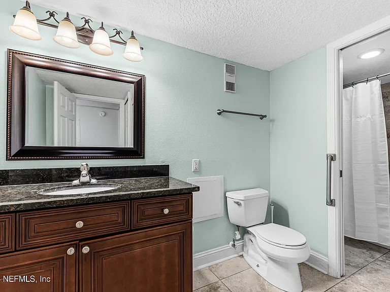 1901 1st St N #401 — Photo 25