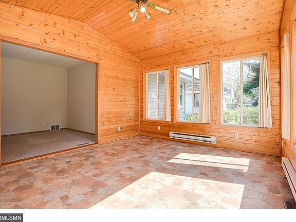 5th image of 11516 Ivywood St NW