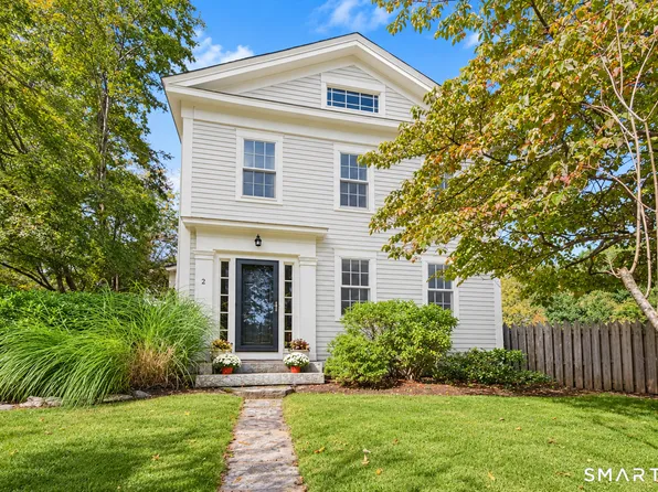 2 Pomperaug Road, Woodbury, CT 06798
