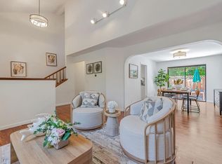 422 Whisman Ct, Mountain View, CA 94043