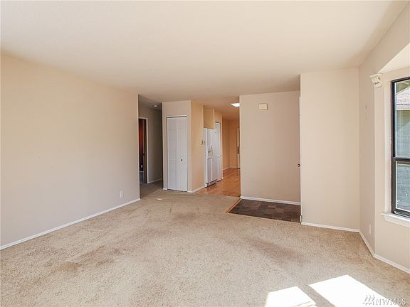 4th image of 19910 Marine Dr